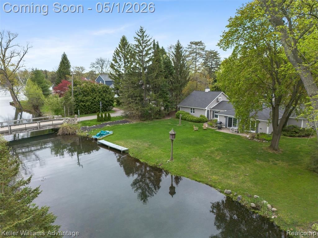 2630 Warner Drive, West Bloomfield Township, MI 48324 Main Photo