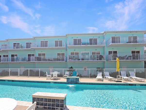 940 Sound Harbor Circle, Unit # 9, Gulf Breeze, FL 32563