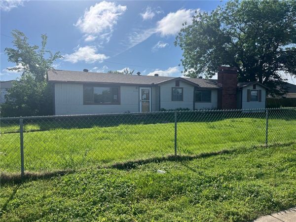 3125 N Jefferson Street , Springdale, AR 72764