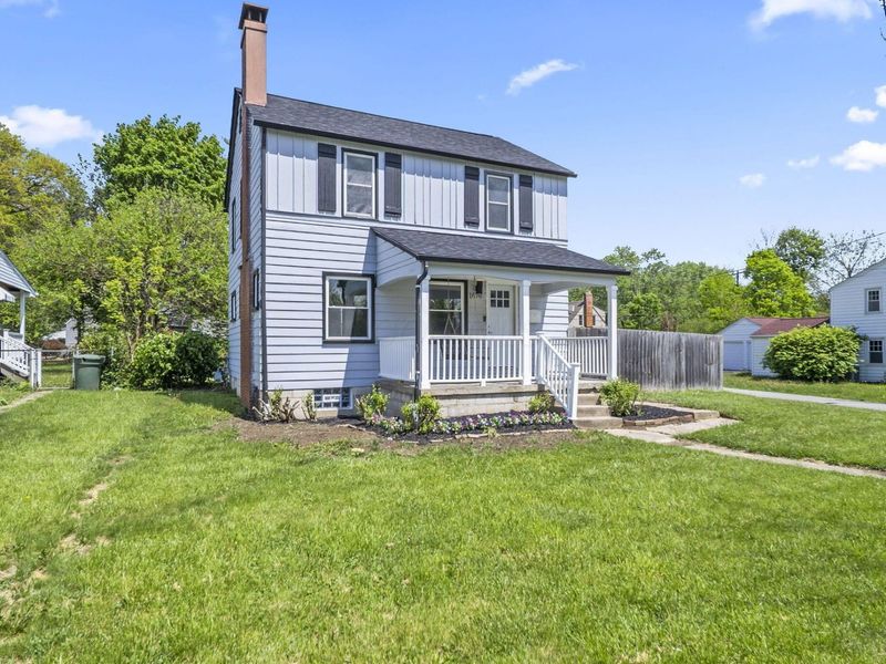 1676 E Lakeview Avenue, Columbus, OH 43224 Photo 2