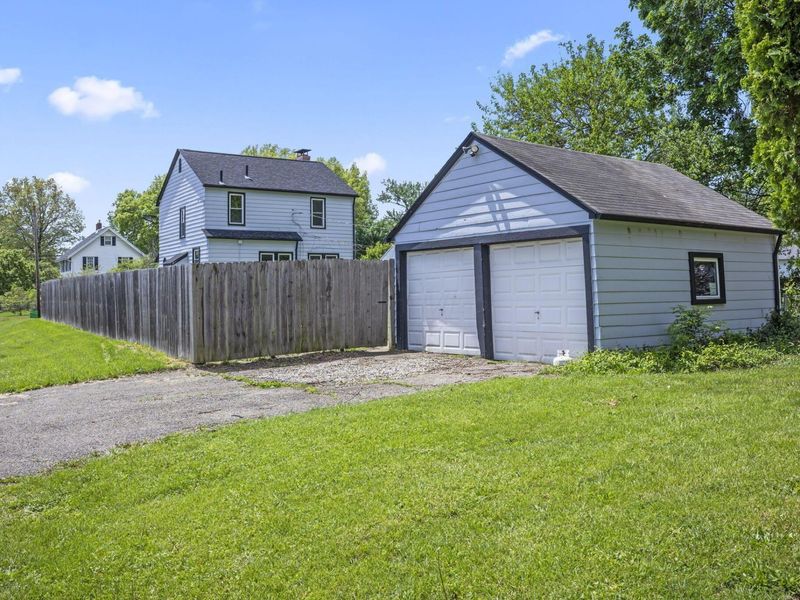 1676 E Lakeview Avenue, Columbus, OH 43224 Photo 52