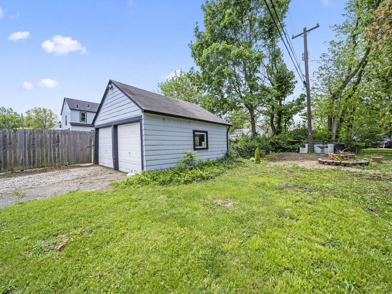 1676 E Lakeview Avenue, Columbus, OH 43224 Photo 52