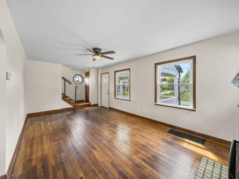 1676 E Lakeview Avenue, Columbus, OH 43224 Photo 7