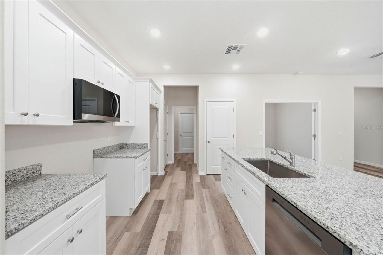 13404 New York Avenue, Astatula, FL 34705 Photo