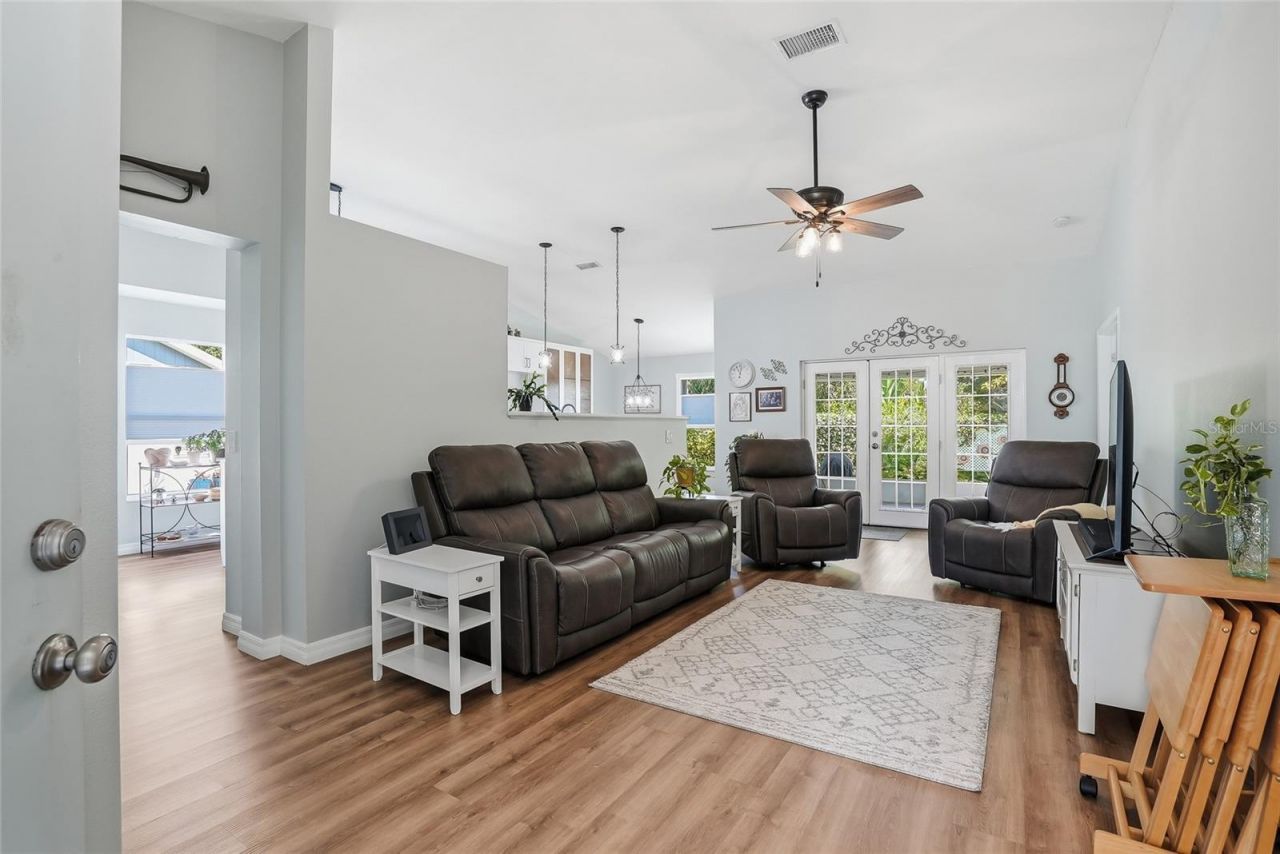 4839 14th Avenue E, Bradenton, FL 34208 Photo