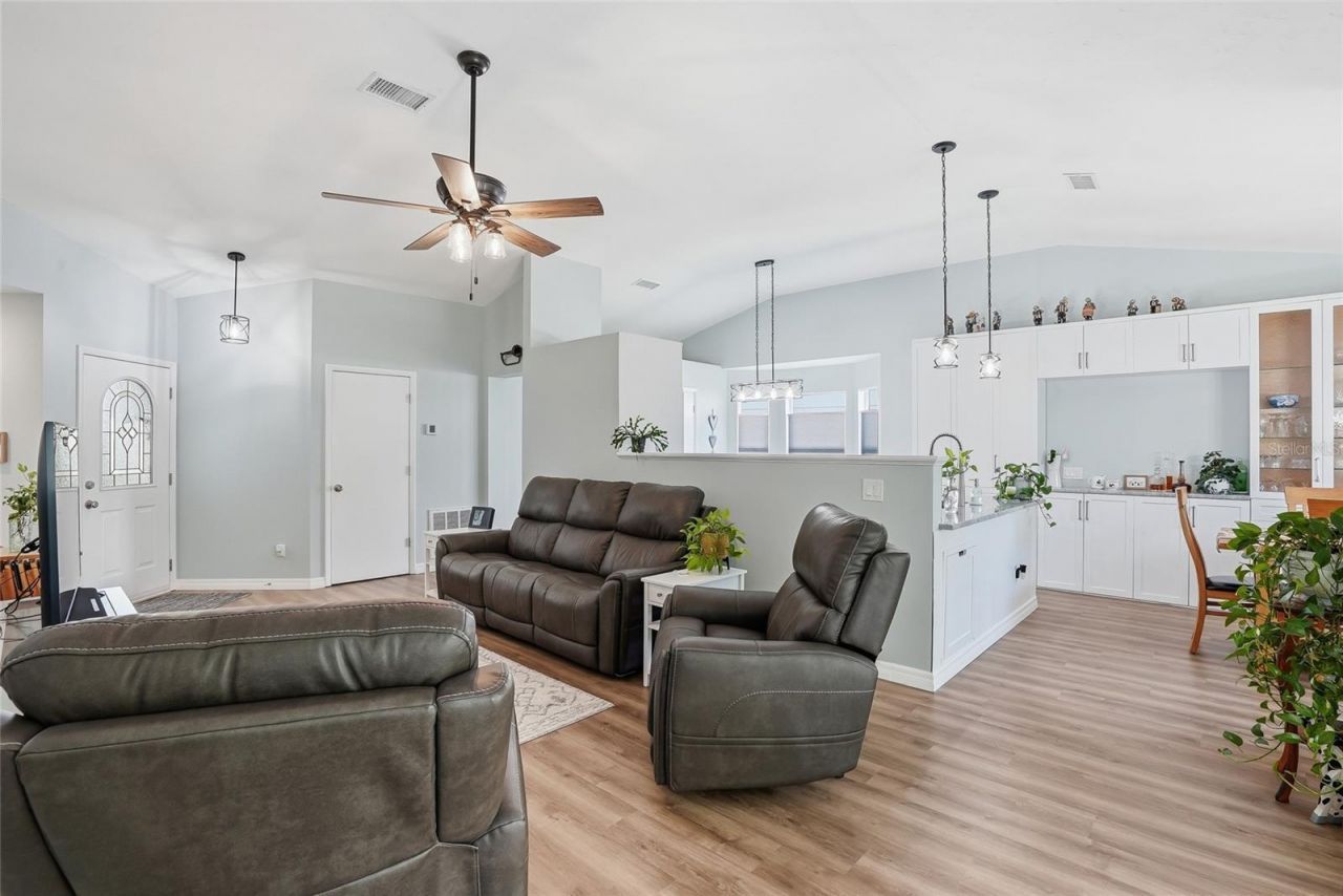 4839 14th Avenue E, Bradenton, FL 34208 Photo