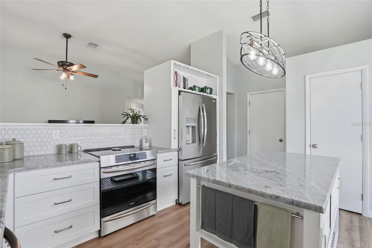 4839 14th Avenue E, Bradenton, FL 34208 Photo
