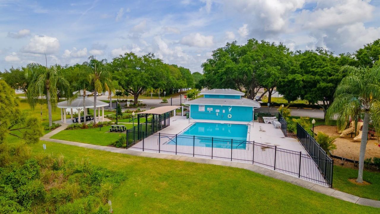 4839 14th Avenue E, Bradenton, FL 34208 Photo
