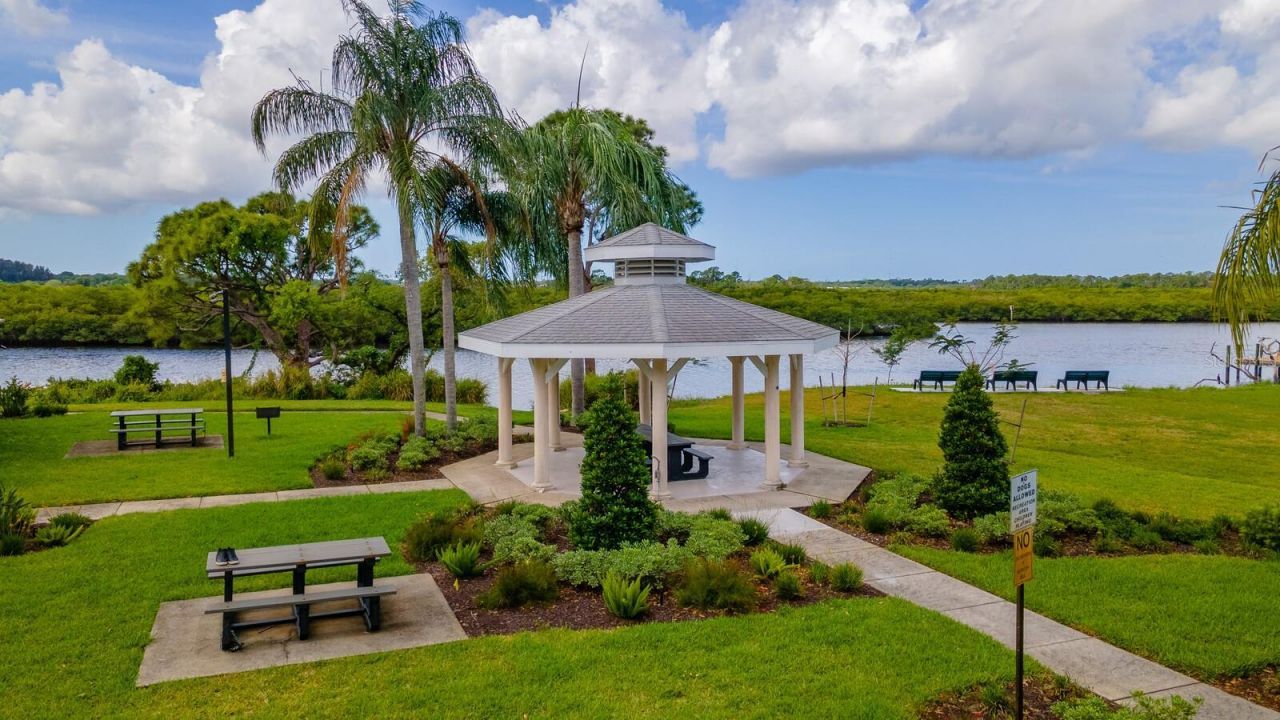 4839 14th Avenue E, Bradenton, FL 34208 Photo