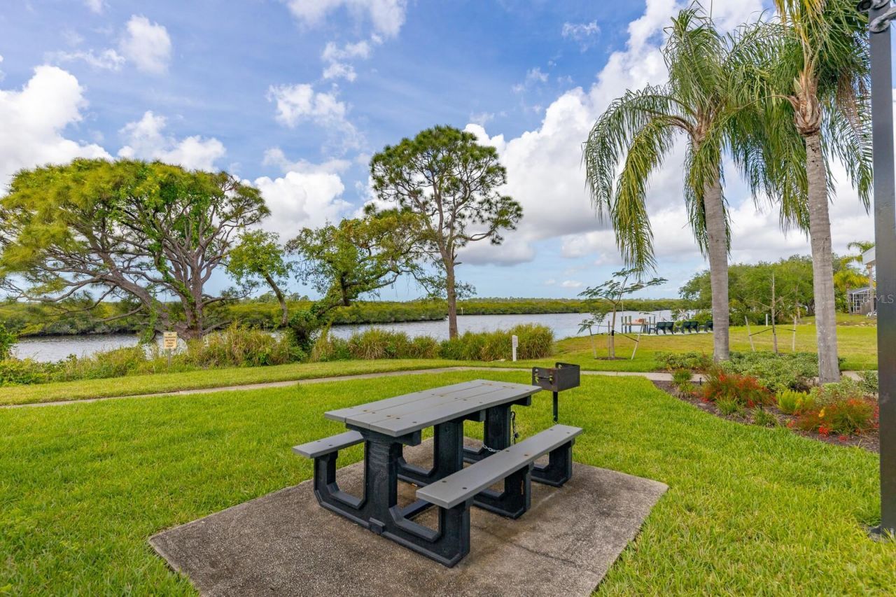 4839 14th Avenue E, Bradenton, FL 34208 Photo