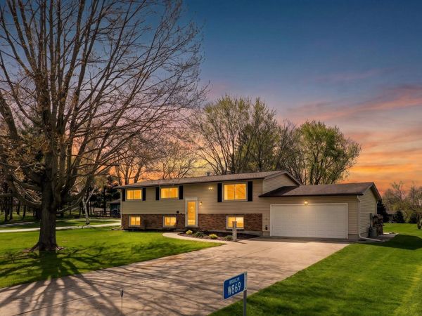 W869 Summit Court, Green Lake, WI 54941