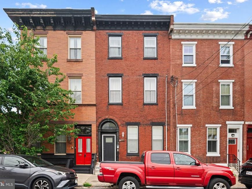 741 N 17th Street, Unit 2, Philadelphia, PA 19130 Main Photo