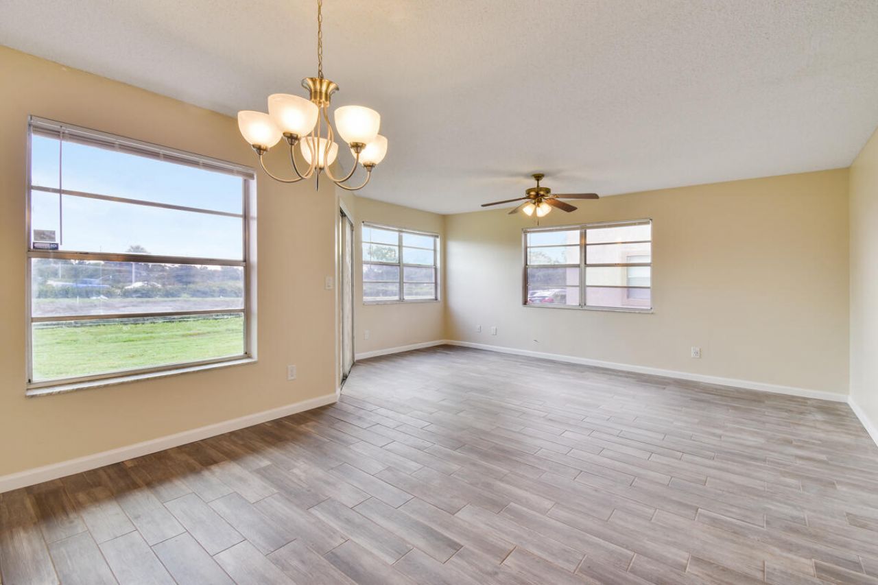 1475 Lake Mango Way, West Palm Beach, FL 33406 Photo