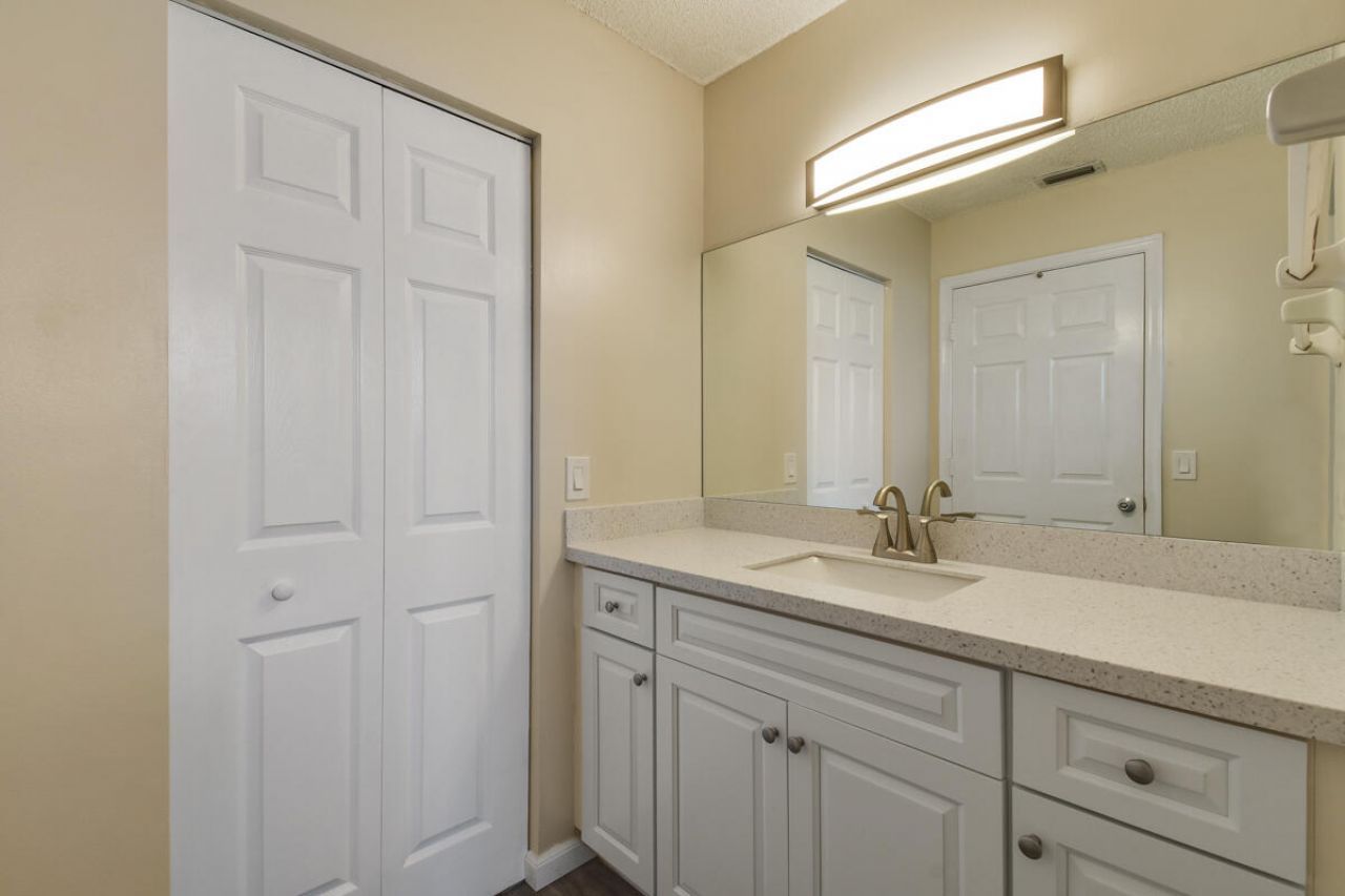 1475 Lake Mango Way, West Palm Beach, FL 33406 Photo