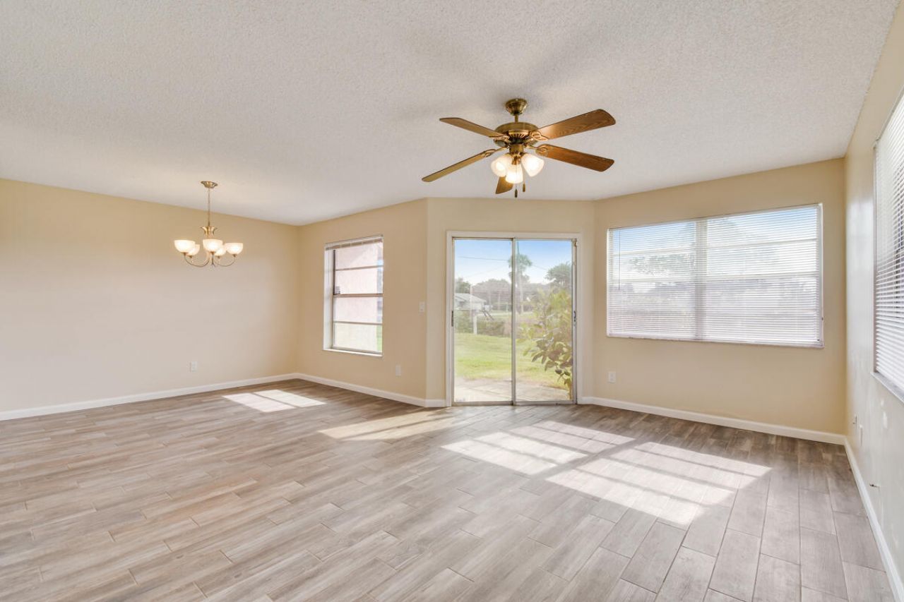 1475 Lake Mango Way, West Palm Beach, FL 33406 Photo