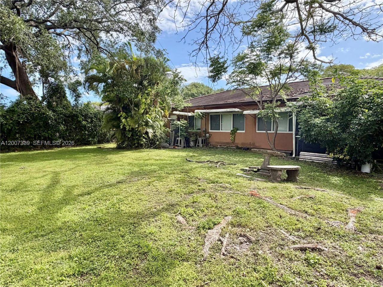 11002 NE 10th Ave , Biscayne Park, FL 33161 Photo