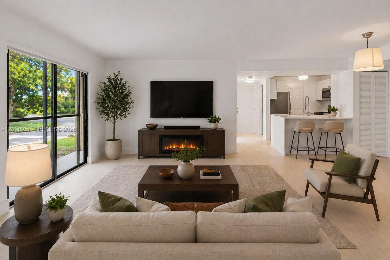 903 NE 199th St , Unit 104, Miami, FL 33179 Photo