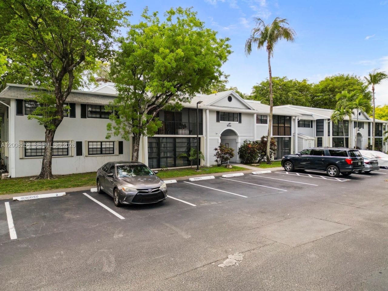 903 NE 199th St , Unit 104, Miami, FL 33179 Photo