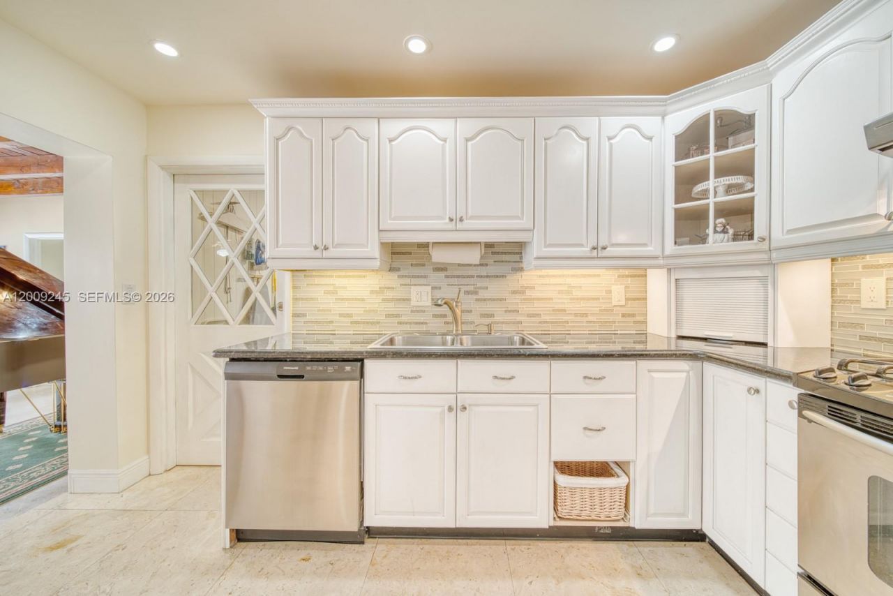 10641 SW 99th Ter , Miami, FL 33176 Photo