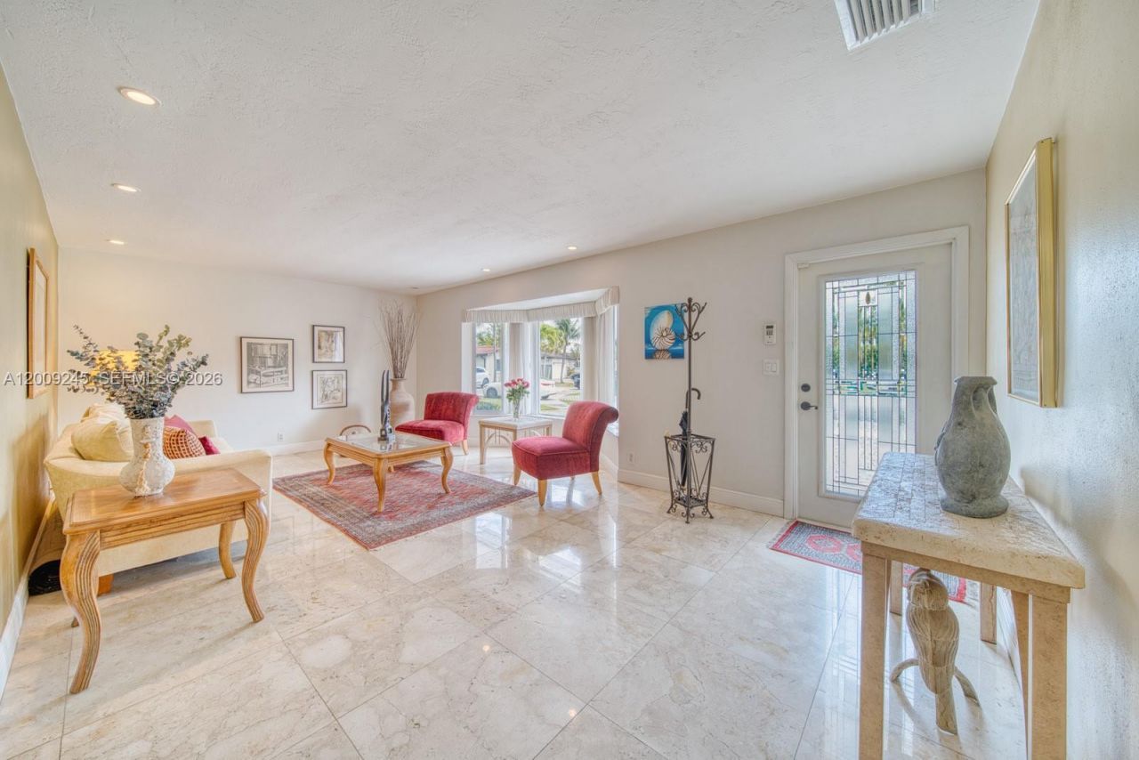 10641 SW 99th Ter , Miami, FL 33176 Photo