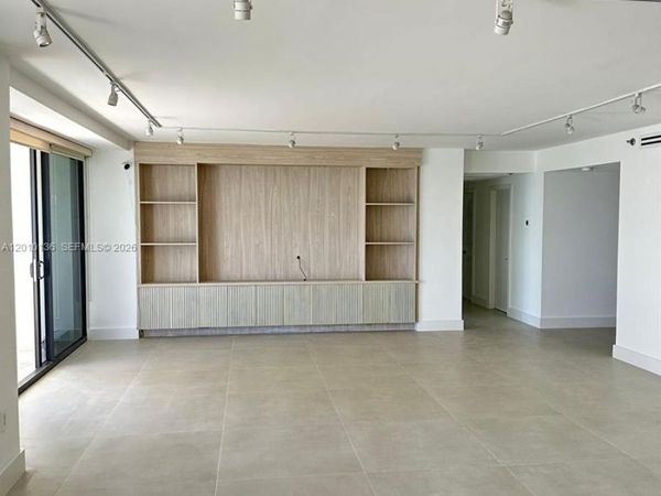 10205 Collins Ave , Unit 907, Bal Harbour, FL 33154