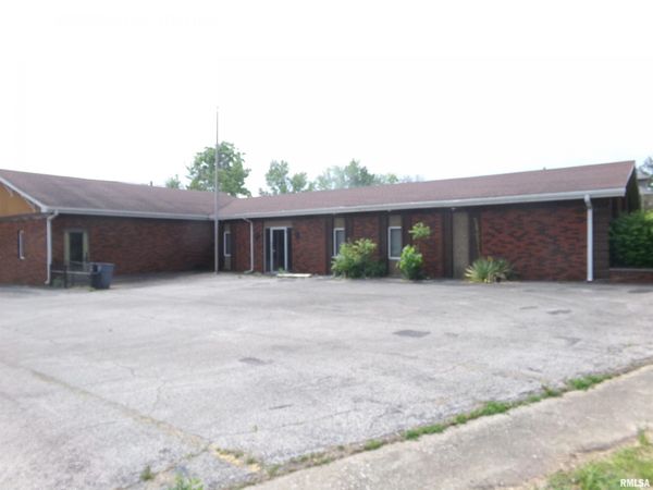 1810 E MAIN Street, West Frankfort, IL 62896