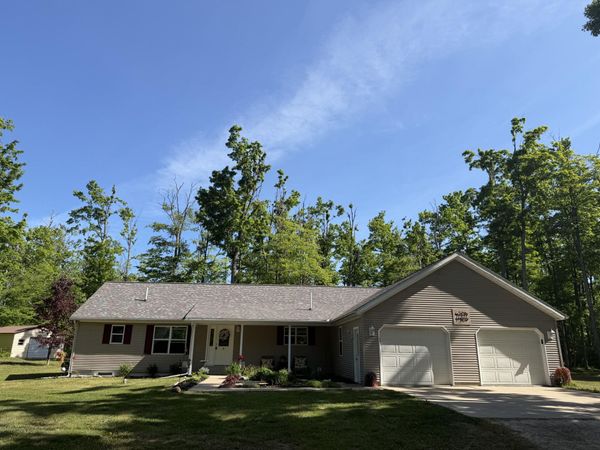 11311 Woodside Drive, Elmira, MI 49730