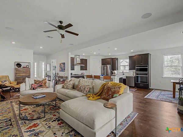 247 Carolina Jasmine Drive, San Marcos, TX 78666