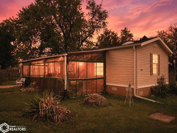102 S L Street, Keswick, IA 50136