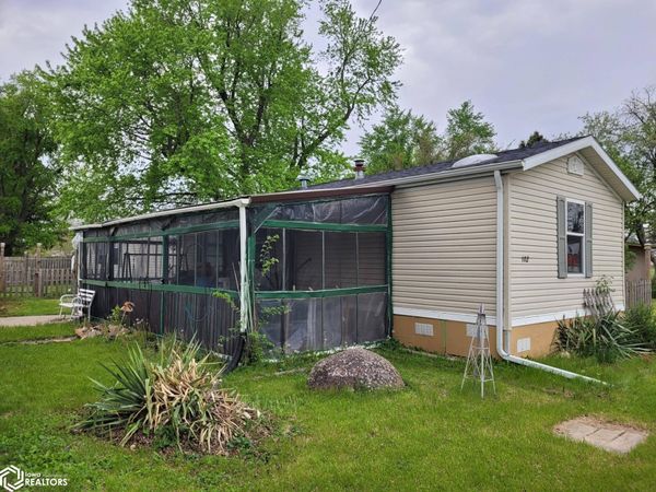 102 S L Street, Keswick, IA 50136