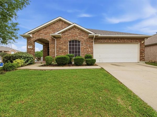 4524 Oakgrove Lane, Sachse, TX 75048