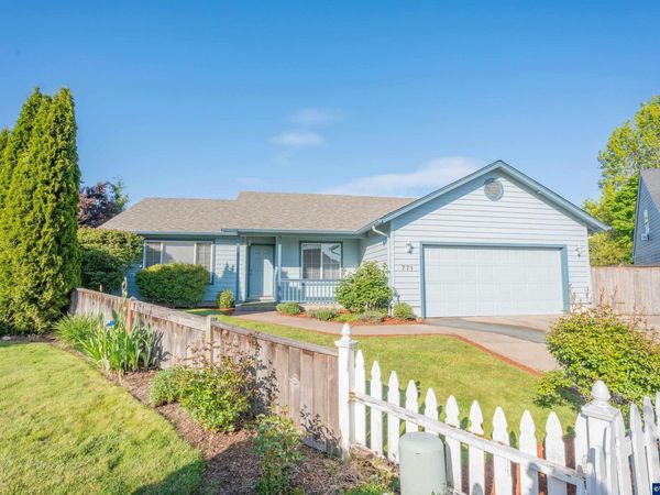 771 Woodland Acres Ln, Eugene, OR 97402
