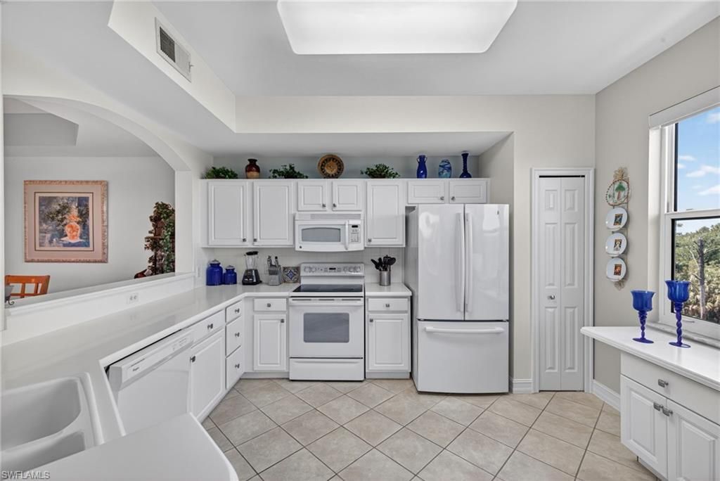 20944 Island Sound Cir , Unit 305, Estero, FL 33928 Photo