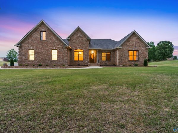 132 Taylor Road, Hartselle, AL 35640