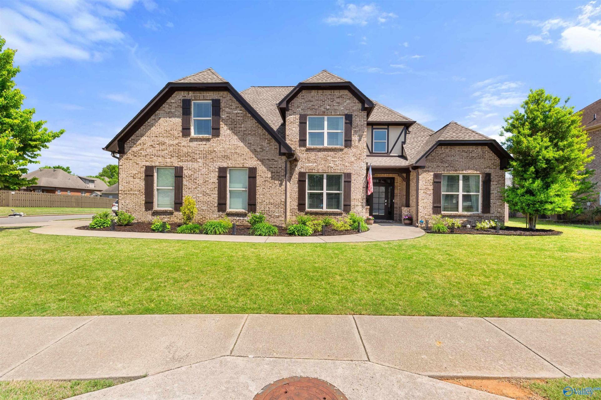 115 Misty River Lane Sw, Huntsville, AL 35824 Main Photo
