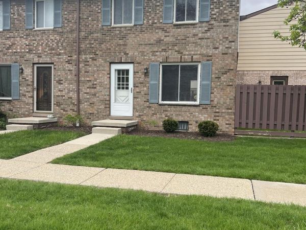 143 Sheffield Drive, Saline, MI 48176