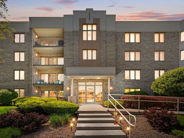 10720 S Washington Street , Unit 205, Oak Lawn, IL 60453