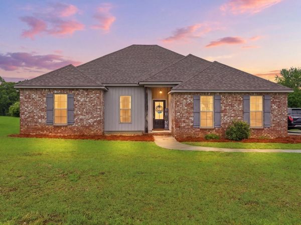15 South Town Ln., Purvis, MS 39475