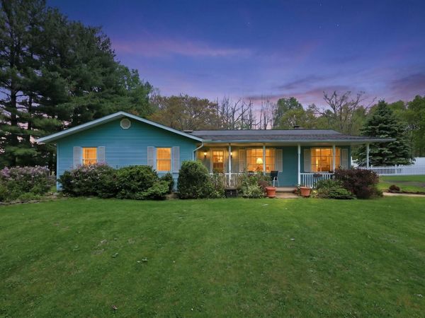 1569 Lawrence Road, Delaware, OH 43015