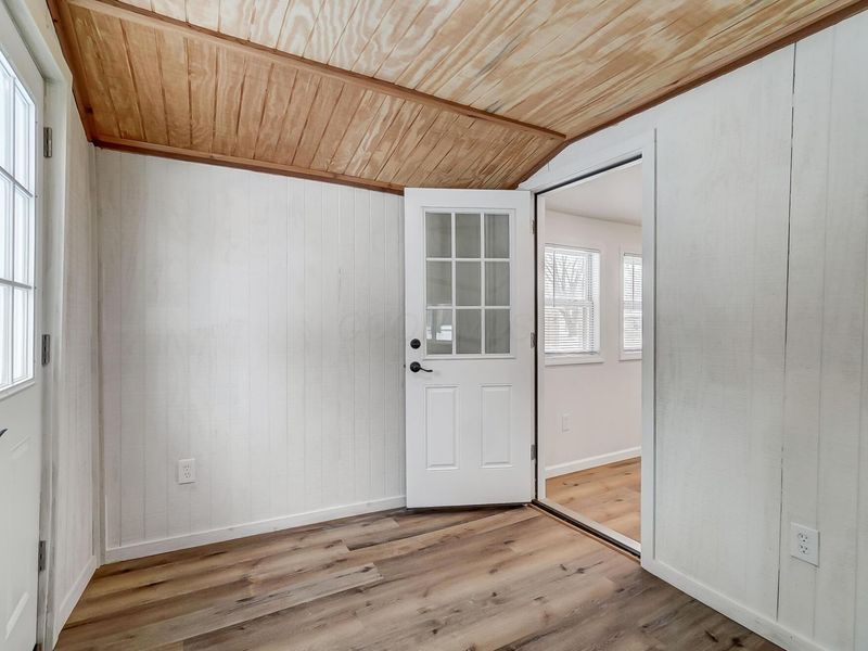 1896 Dyer Road , Grove City, OH 43123 Photo 19