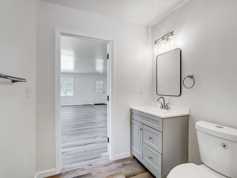 1896 Dyer Road , Grove City, OH 43123 Photo 25