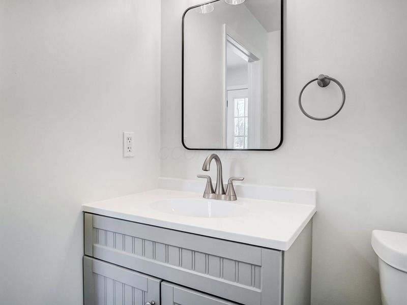 1896 Dyer Road , Grove City, OH 43123 Photo 26