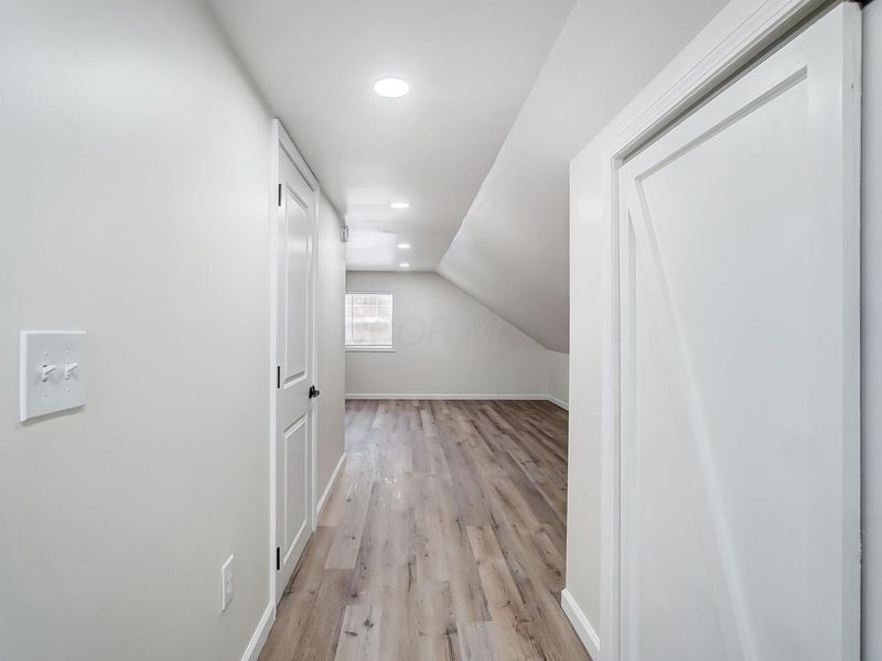 1896 Dyer Road , Grove City, OH 43123 Photo 33