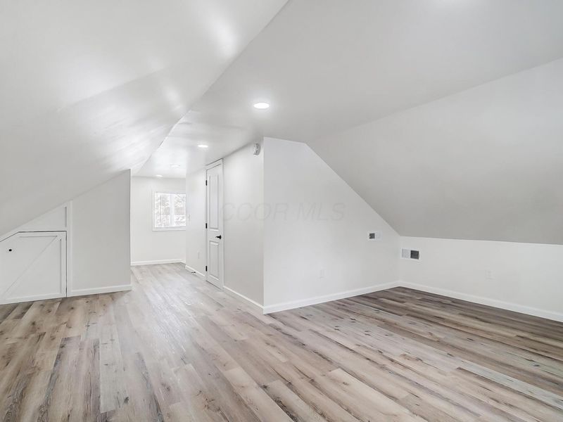 1896 Dyer Road , Grove City, OH 43123 Photo 35