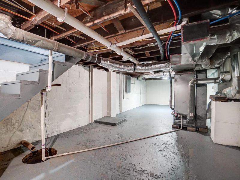 1896 Dyer Road , Grove City, OH 43123 Photo 41