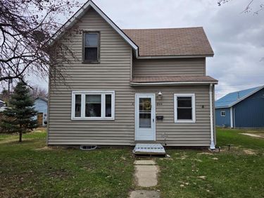 506 NW 7th Avenue , Grand Rapids, MN 55744