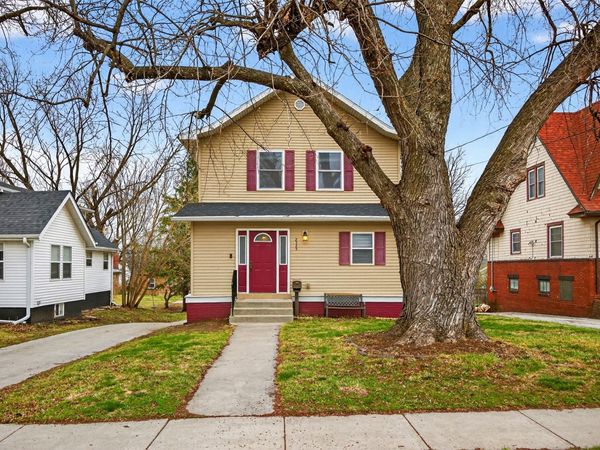 2525 Beaver Avenue, Des Moines, IA 50310