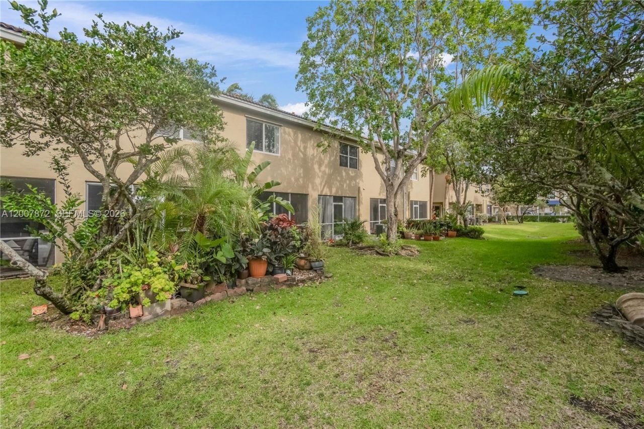 716 SW 122nd Ave, Pembroke Pines, FL 33025 Photo