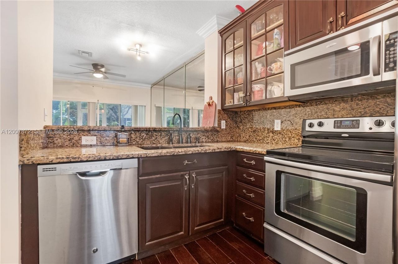 716 SW 122nd Ave , Pembroke Pines, FL 33025 Photo