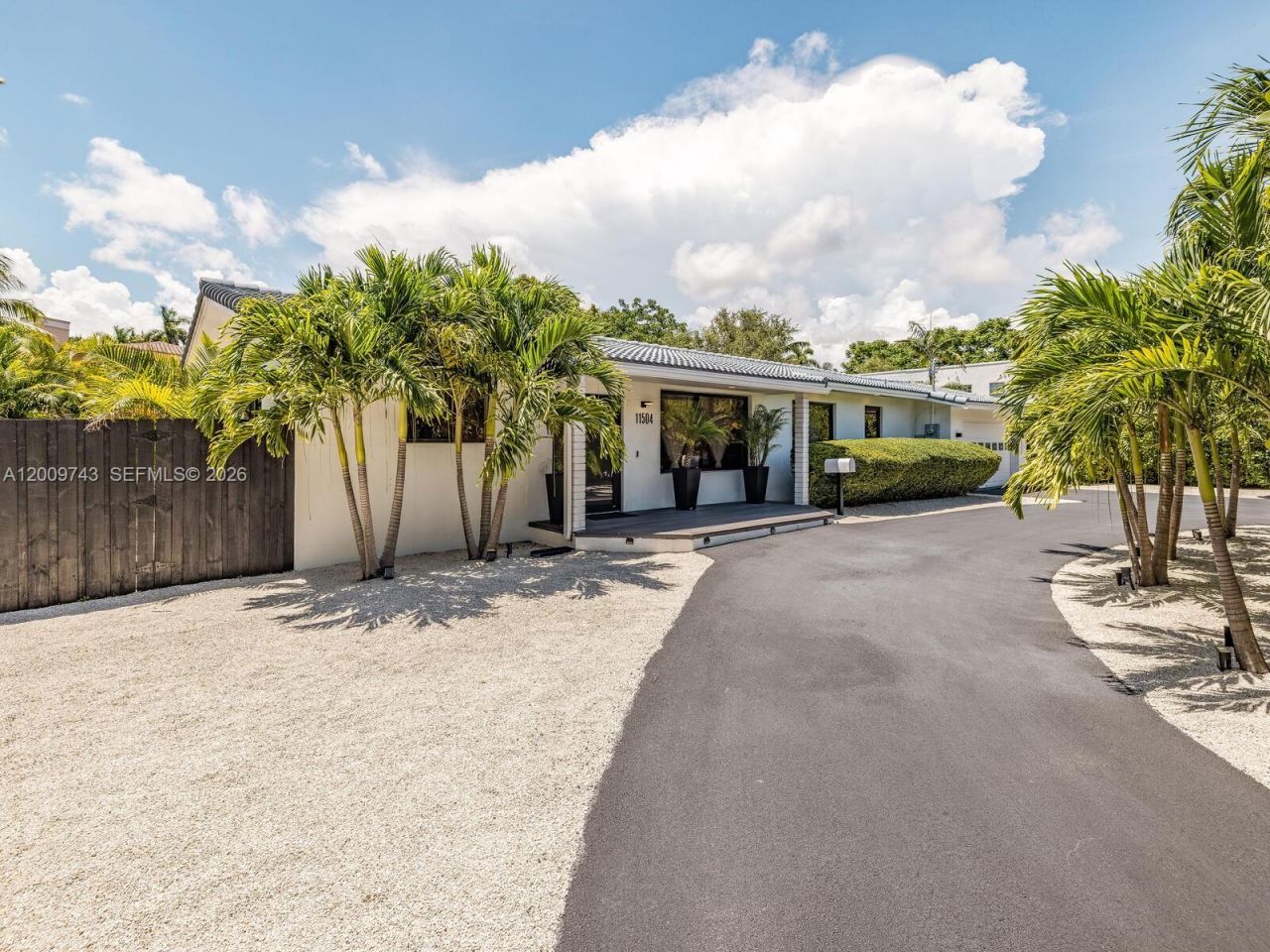 11504 NE 6th Ave , Biscayne Park, FL 33161 Photo